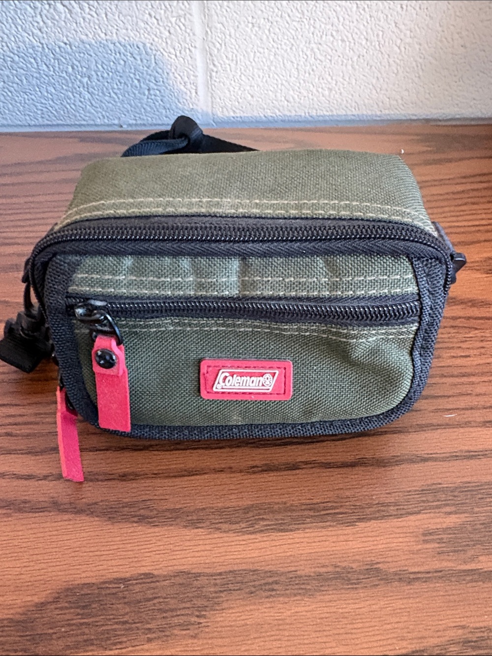 Vintage Coleman Walker Pouch Olive Green 2-Way Bag Gorpcore